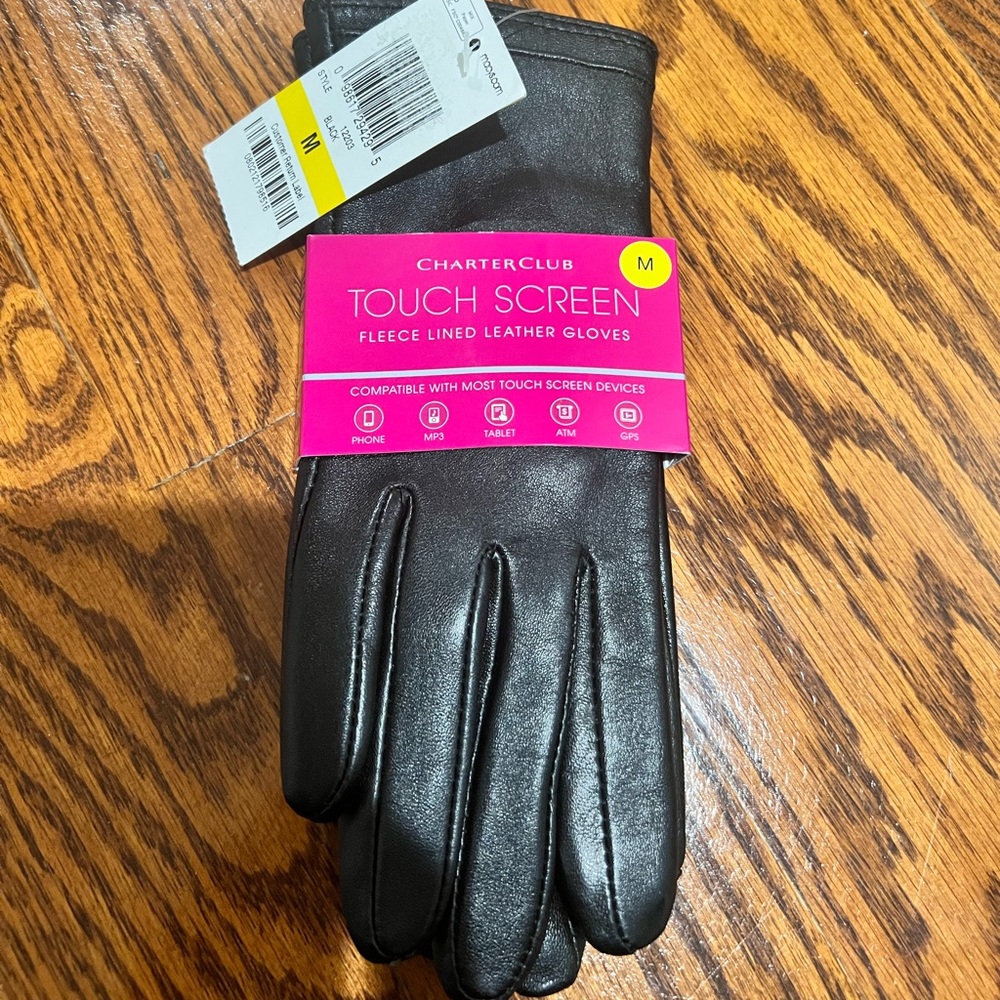 NWT women’s fleece lined leather gloves M